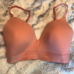 *NWT* Victoria’s Secret PINK bra